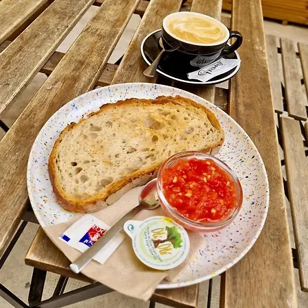 Apartment Premium Junto Al Rio Turia 1 *